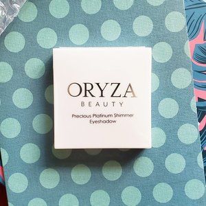 Oryza Beauty Precious Platinum Shimmer Eyeshadow